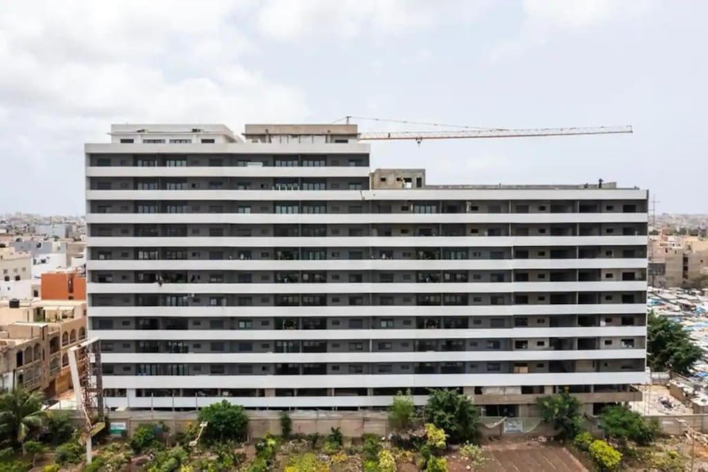 Superbe Appartement Avec Parking Gratuit Et Garde Dakar Exteriér fotografie